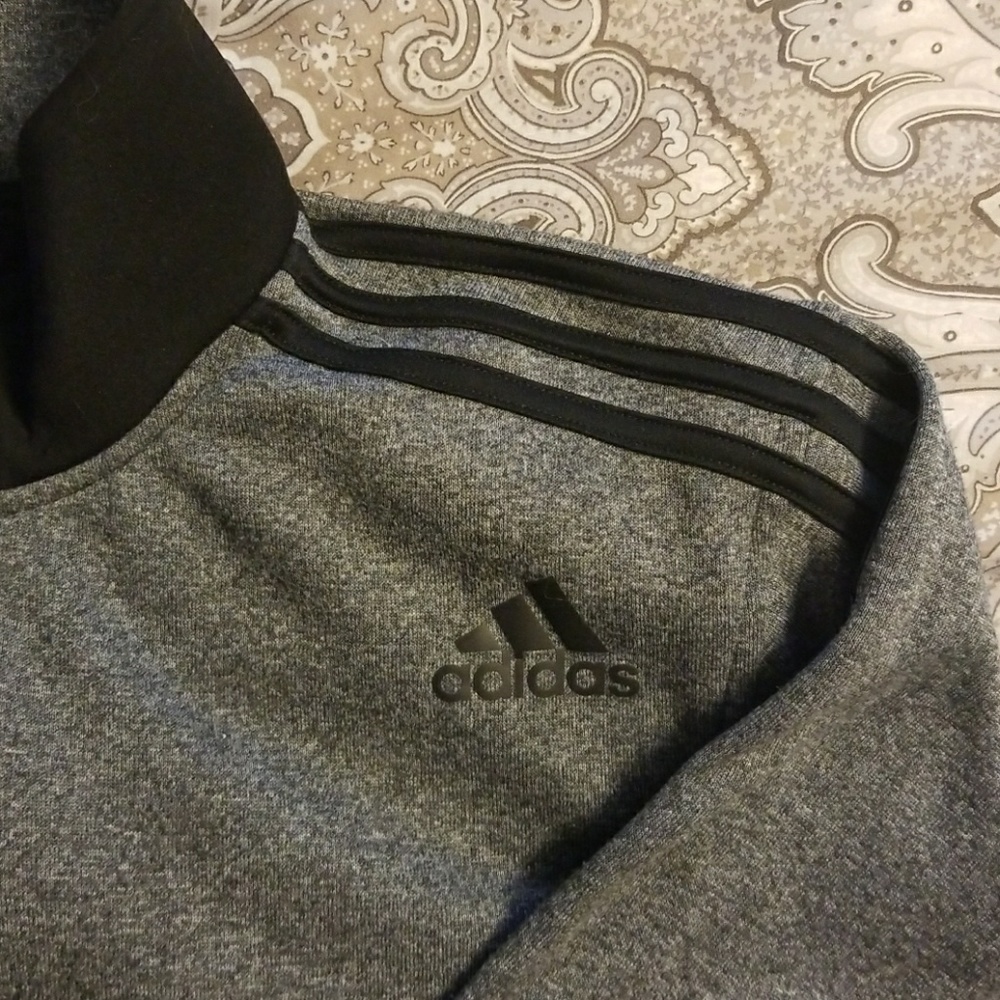 Adidas pull over